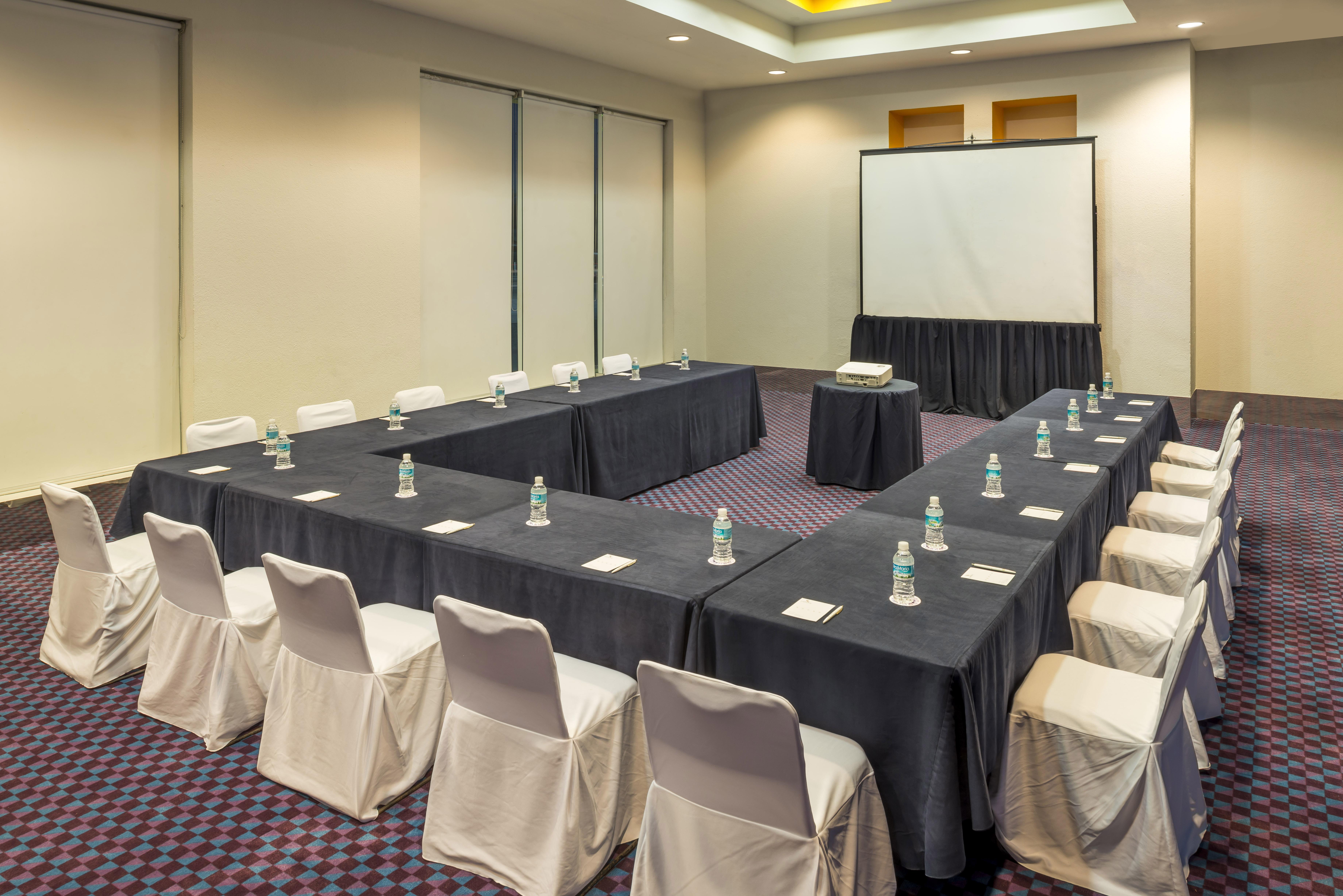Camino Real Veracruz Exteriér fotografie A meeting room at a hotel