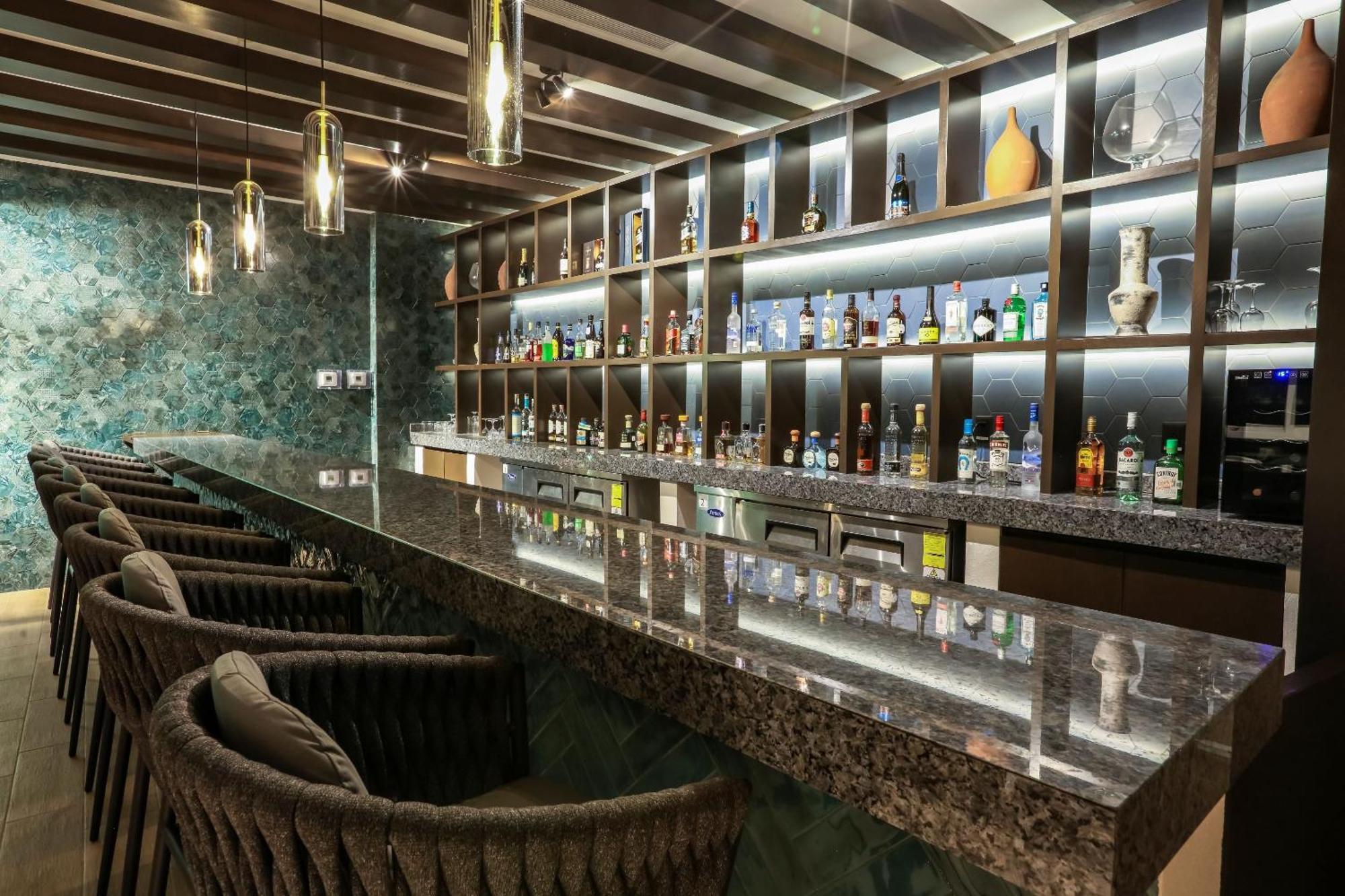 Camino Real Veracruz Exteriér fotografie The bar at the lounge